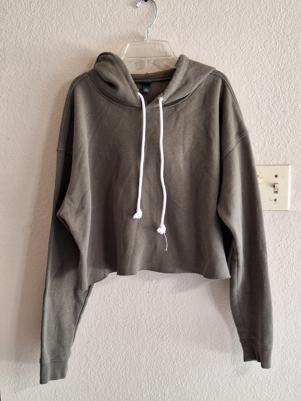 Oversized Cropped Hoodie - Olive Green - Picture 5 of 9